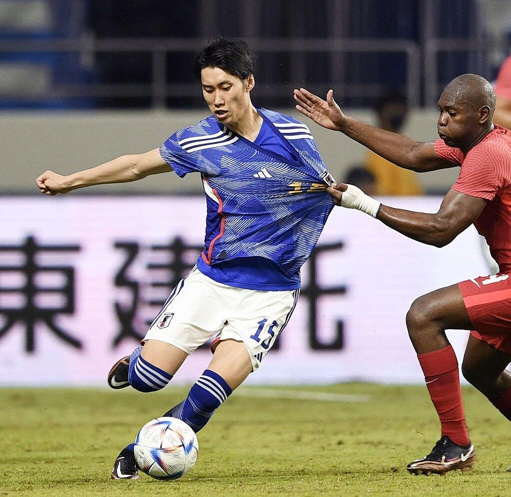 Japans Kamada stichelt