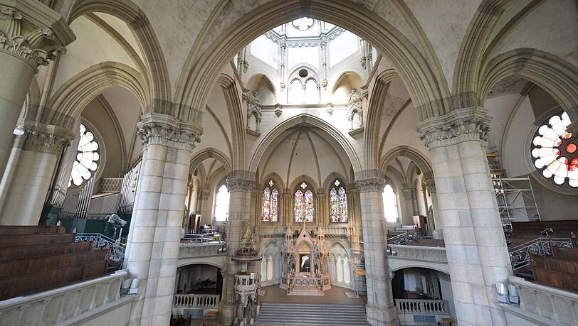 Ein Gesamtkunstwerk des Historismus: die Kirche Sankt Lukas im Lehel. Ihr atemberaubender Innenraum soll dank der Sanierung bald wieder in voller Pracht erstrahlen.