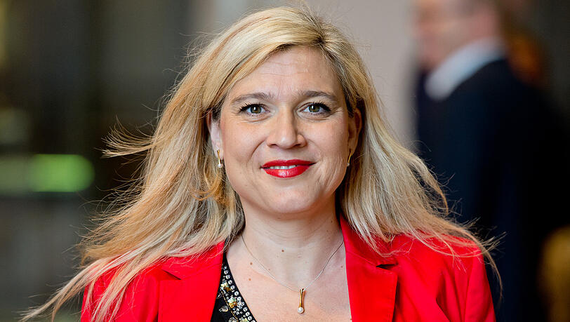 Gesundheitsministerin Melanie Huml und die CSU starten in Bayern eine Krebs-Datei. Gesundheitsministerin Melanie Huml und die CSU starten in Bayern eine Krebs-Datei.