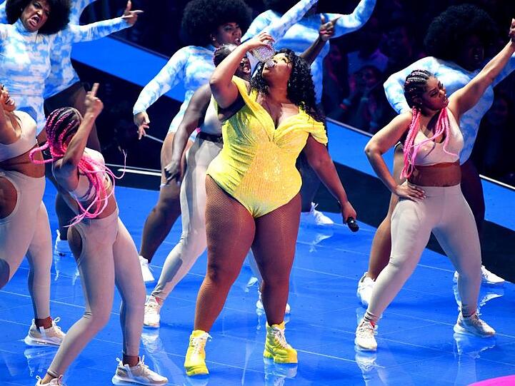 Lizzo ist mit acht Nominierungen die Top-Favoritin.