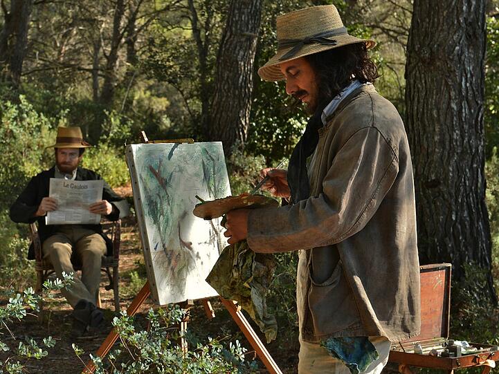 Paul Cézanne (Guillaume Gallienne) portraitiert seinen Freund Émile Zola (Guillaume Canet) &lsquo;en plein air&rsquo;.