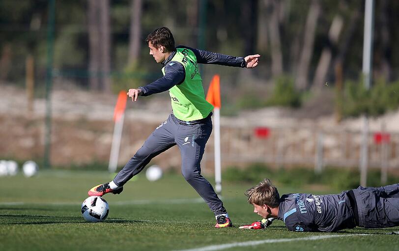 Die Bilder vom Dienstagstraining der Löwen in Troia.