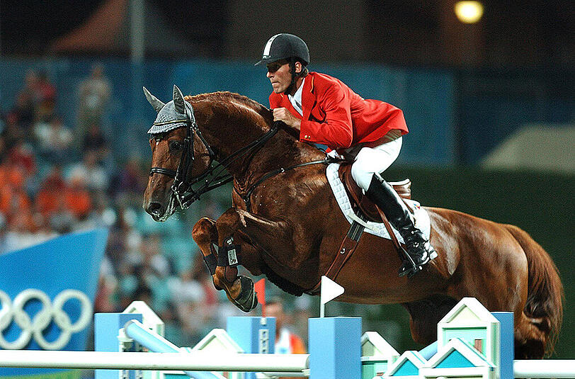 Ludger Beerbaum (Springreiten): Bei den Olympischen Spielen 2004 in Athen wurden bei Beerbaums Pferd Goldfever Spuren des verbotenen Medikaments Betamethason gefunden. Das deutsche Springreiter-Team verlor seine Goldmedaille.