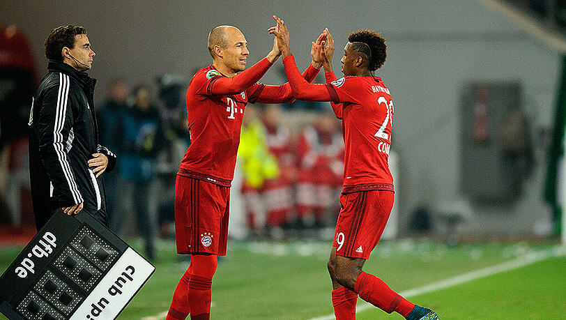 Stehen gegen Schalke 04 noch nicht im Bayern-Kader: Arjen Robben (m.) und Kingsley Coman (r.).