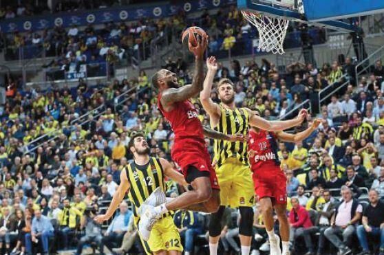 Hart gekämpft, trotzdem verloren: Bayerns Basketballer um Derrick Williams verlieren bei Fenerbahce Istanbul mit 84:88.