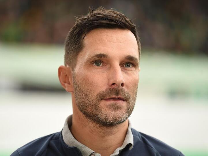 Fürths Trainer Stefan Leitl vor einem Spiel. Foto: Nicolas Armer/dpa