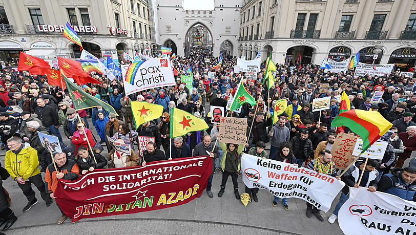 Verschiedene Gruppen haben zum Protest gegen die Sicherheitskonferenz aufgerufen. Auch Verdi.
