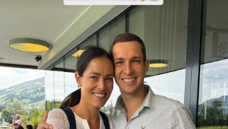 In Tracht: Ana Ivanović zeigt ihren Bruder auf Instagram. In Tracht: Ana Ivanović zeigt ihren Bruder auf Instagram.