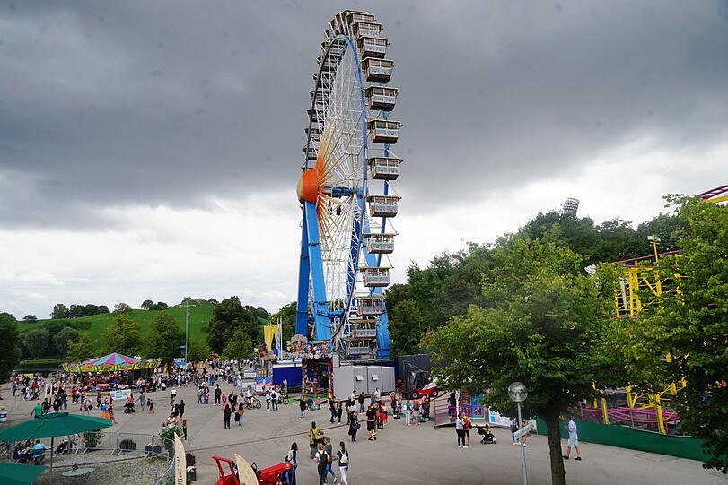 Ein bisserl was ist los - aber ist es genug: Blick auf den "Sommer in der Stadt" am Sonntag im Olympiapark.