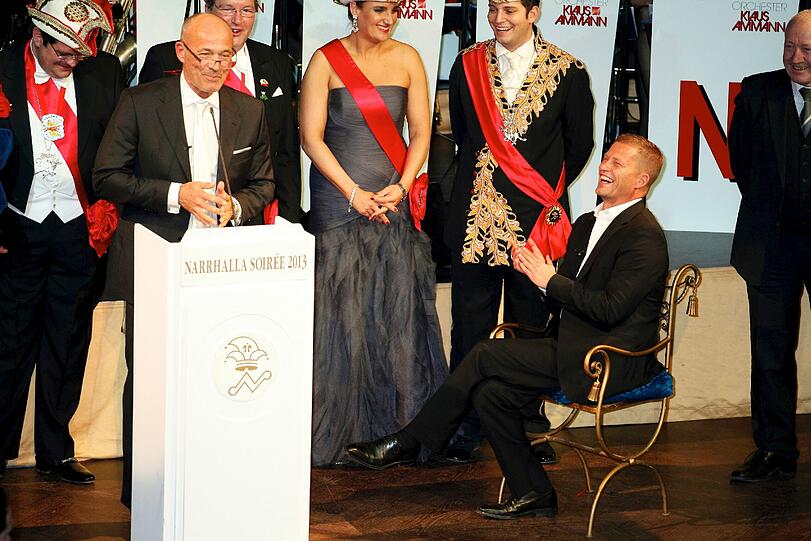 Bei der Verleihung musste Til Schweiger sich hinsetzen und den Worten seines Laudator Heiner Lauterbach lauschen.
