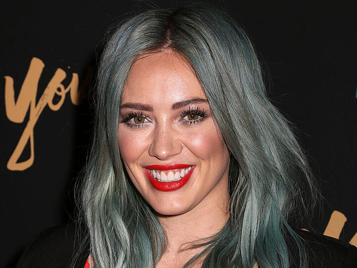 Hat heute ihr erstes "Tinder"-Date: Hilary Duff