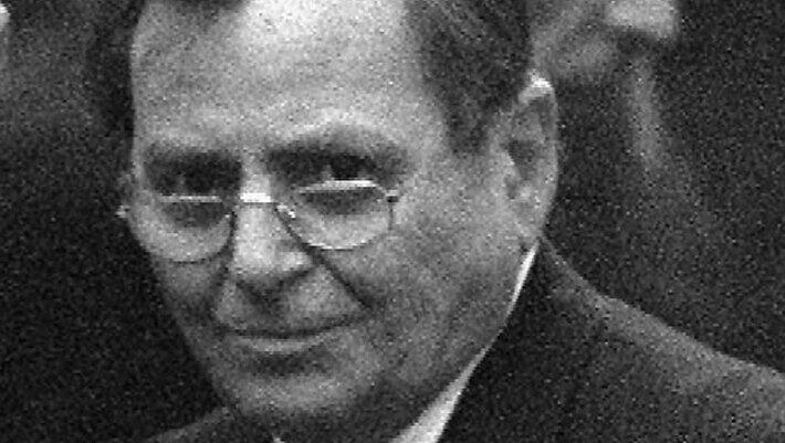 Der damalige Freiburger Sportmediziner Armin Klümper verlässt am 21.04.1997 das Amtsgericht in Freiburg.