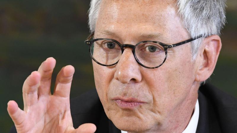 Carsten Sieling, Bürgermeister von Bremen, findet die Leistungsbilanz der großen Koalition in Berlin eher mager. Carsten Sieling, Bürgermeister von Bremen, findet die Leistungsbilanz der großen Koalition in Berlin eher mager.