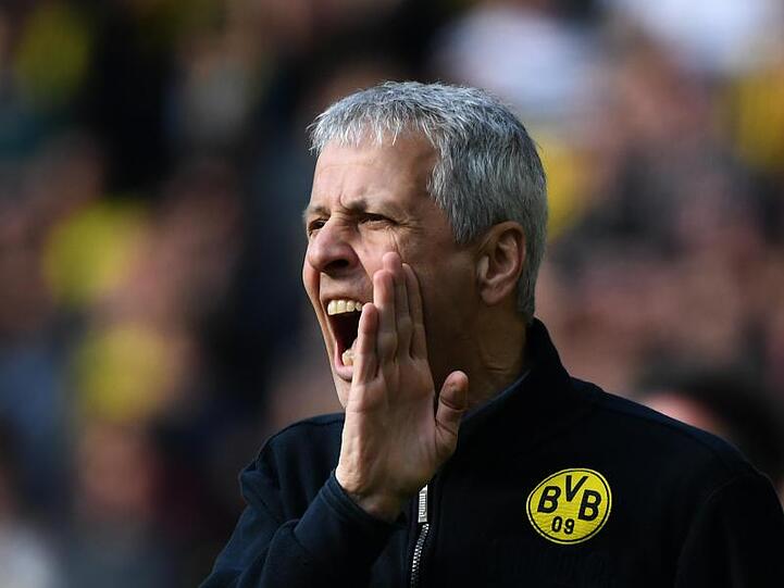 Hofft noch auf die Meisterschale mit dem BVB: Coach Lucien Favre.