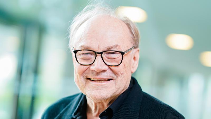 Klaus Maria Brandauer lebte die ersten Jahre in Altaussee. Klaus Maria Brandauer lebte die ersten Jahre in Altaussee.