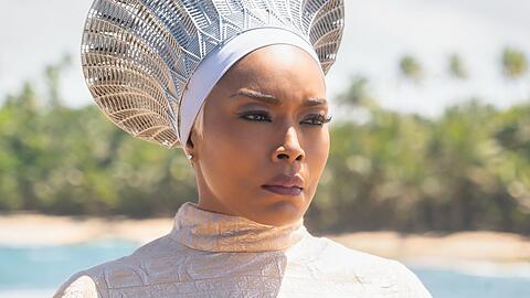 Angela Bassett könnte sich am 12. März neben Königin von Wakanda auch zur Queen of Oscars krönen lassen. Besonders ist ihre Academy-Nominierung für das MCU schon jetzt.