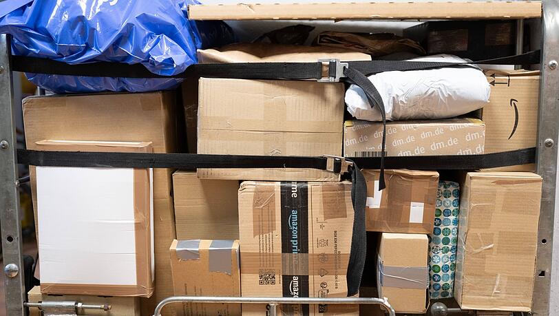 Auch das hohe Retourenaufkommen trägt dazu bei, dass die Paketmenge in Deutschland zuletzt gestiegen ist.