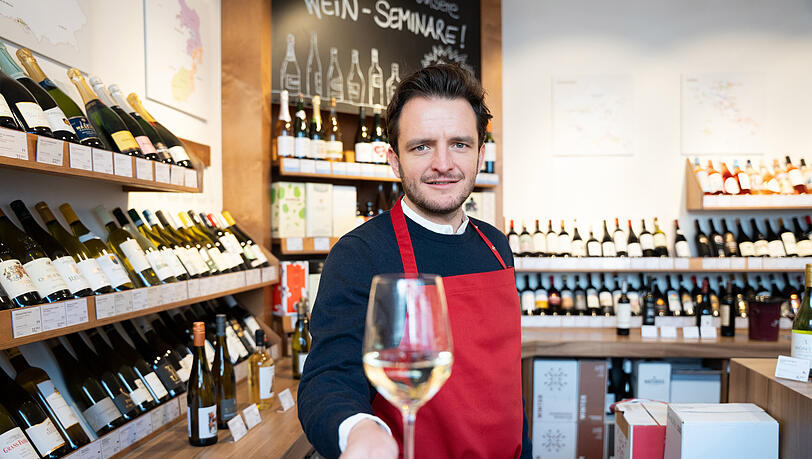 Tommy Schwimmer hat einen Weinladen im Lehel &uuml;bernommen.