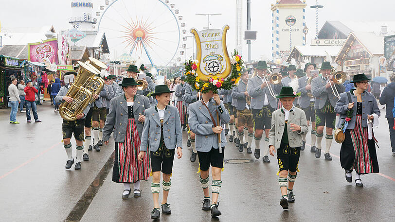 Einzug der Trachtengruppen zum Oktoberfest 2017: Die schönsten  Bilder.