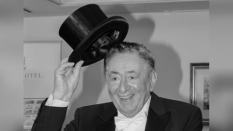 Richard Lugner sorgte jedes Jahr mit einem prominenten Stargast beim Wiener Opernball für Aufsehen.