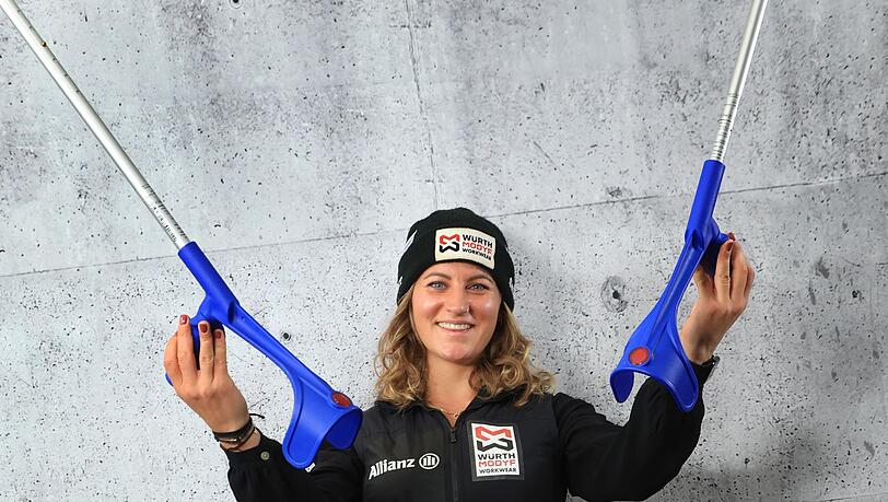 Derzeit an Krücken: Snowboarderin Ramona Hofmeister