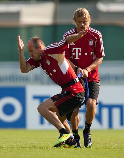 Auch Robben kämpft gegen den Expander.