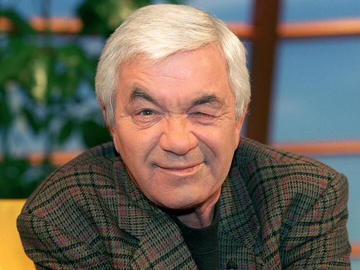 Gus Backus (2002).