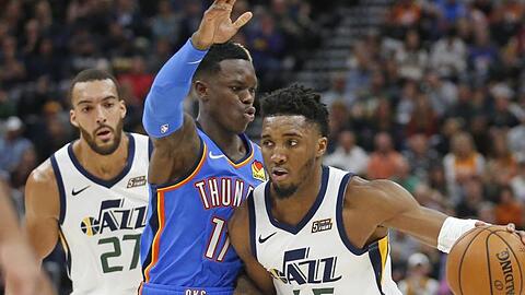 Dennis Schröder (M) und seine Oklahoma City Thunder konnten nicht gegen Utah gewinnen.