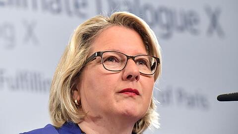 Die Weltgemeinschaft sei "noch längst nicht auf Kurs", mahnt Bundesumweltministerin Svenja Schulze.