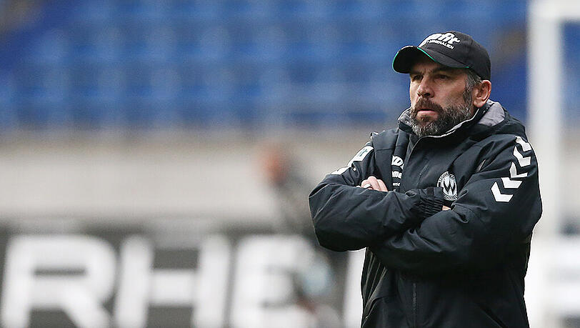 Trainiert Wacker Burghausen: Ex-Löwen-Coach Uwe Wolf. Trainiert Wacker Burghausen: Ex-Löwen-Coach Uwe Wolf.