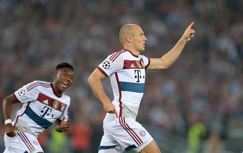 ARJEN ROBBEN NOTE 1
Der Arjen-Style. Über rechts in den Strafraum, mit links ins lange Eck schlenzen. Das 1:0 war traumhaft, das 4:0 abgefälscht, aber eben auch drin. Nicht zu stoppen. Hat nun 24 Champions-League-Treffer.