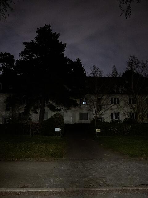 Wie in Berlin bei einem Stromausfall im April blieben die Lichter aus (Archivbild)