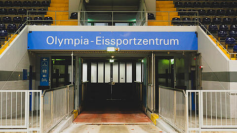 Im alten Olympia-Eissportzentrum sollen sich ab nächstem Jahr BMXer und Skateboarder austoben.