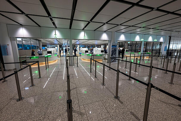 Der Sicherheitsbereich im Erweiterungsbau am Terminals 1 des Münchner Flughafens. Der Sicherheitsbereich im Erweiterungsbau am Terminals 1 des Münchner Flughafens.