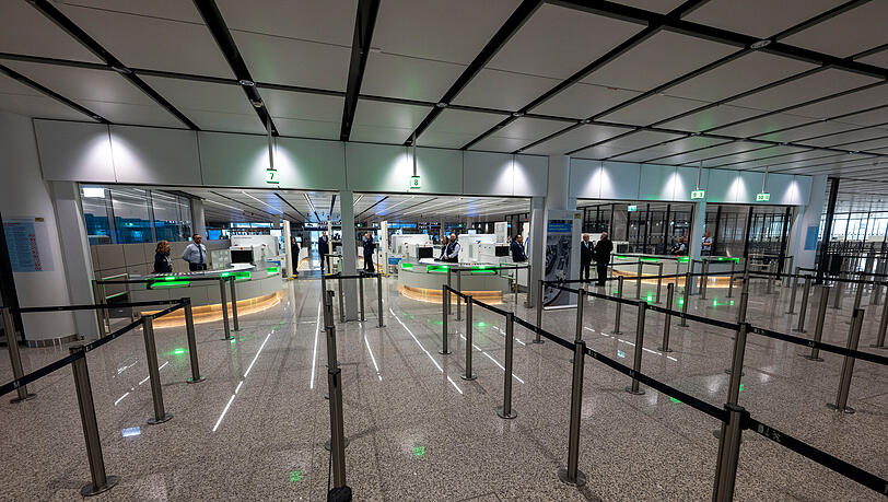 Der Sicherheitsbereich im Erweiterungsbau am Terminals 1 des Münchner Flughafens. Der Sicherheitsbereich im Erweiterungsbau am Terminals 1 des Münchner Flughafens.