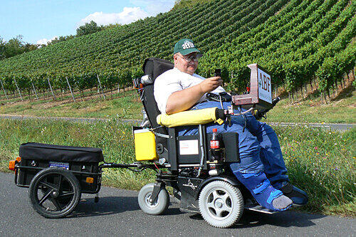 Vorbei an Weinbergen rollte Ochsler durch Unterfranken.