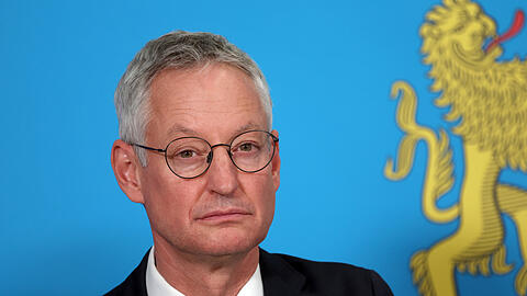 Markus Pannermayr, Vorsitzender des Bayerischen Städtetags, bei einer Pressekonferenz im bayerischen Finanzministerium nach einem Spitzengespräch zum kommunalen Finanzausgleich. Er hält das Ergebnis für ein "starkes und kraftvolles Signal".