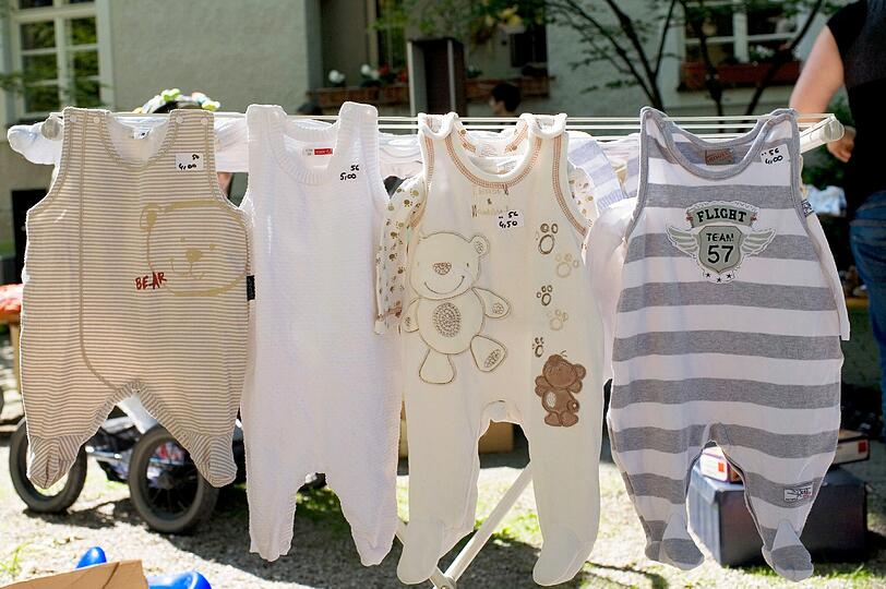 Second-Hand-Schnäppchen im Hof und vor der Haustür. Die schönsten Fotos.