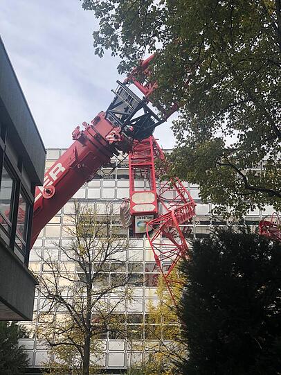 Wie es zu dem Unglück kommen konnte, war Mittags noch unklar.