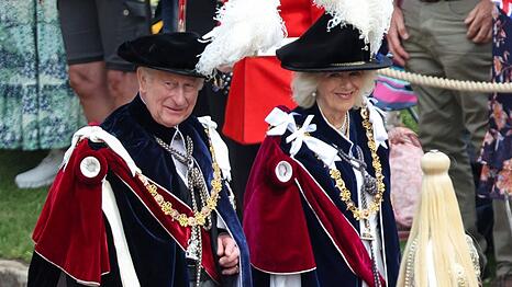 K&ouml;nig Charles und K&ouml;nigin Camilla am Garter Day 2026 auf Schloss Windsor.