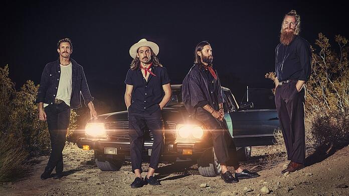 Hier hat Adam Roth (links) seine Kollegen von Grizfolk mal getroffen. Bei der Produktion des Albums war er meist über 3.000 Meilen von ihnen entfernt.