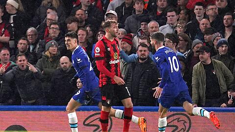Chelseas Kai Havertz (l) zeigte beim Sieg gegen Bournemouth eine starke Leistung.