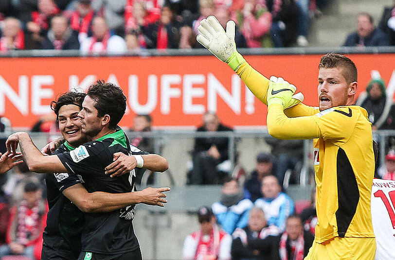 Nur der Schiedsrichter sah das Handspiel nicht. Bitter für Köln.