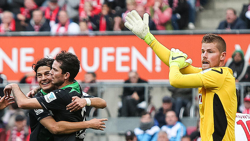 Nur der Schiedsrichter sah das Handspiel nicht. Bitter für Köln. Nur der Schiedsrichter sah das Handspiel nicht. Bitter für Köln.