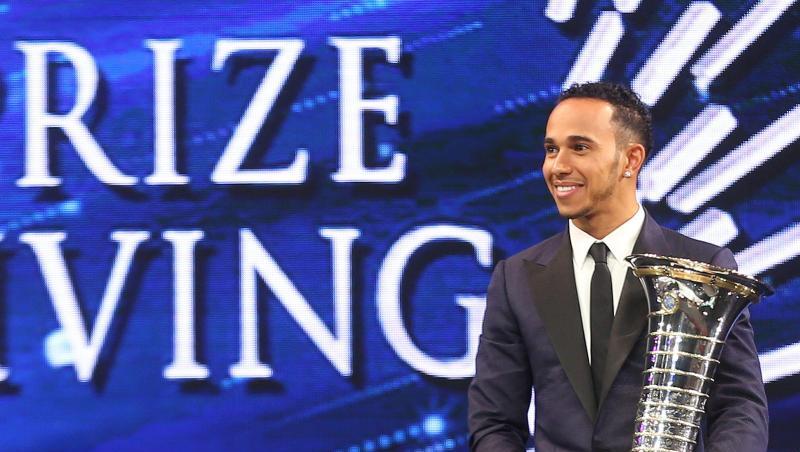 Lewis Hamilton bei der Preisverleihung der FIA für den WM-Titel 2014. Lewis Hamilton bei der Preisverleihung der FIA für den WM-Titel 2014.