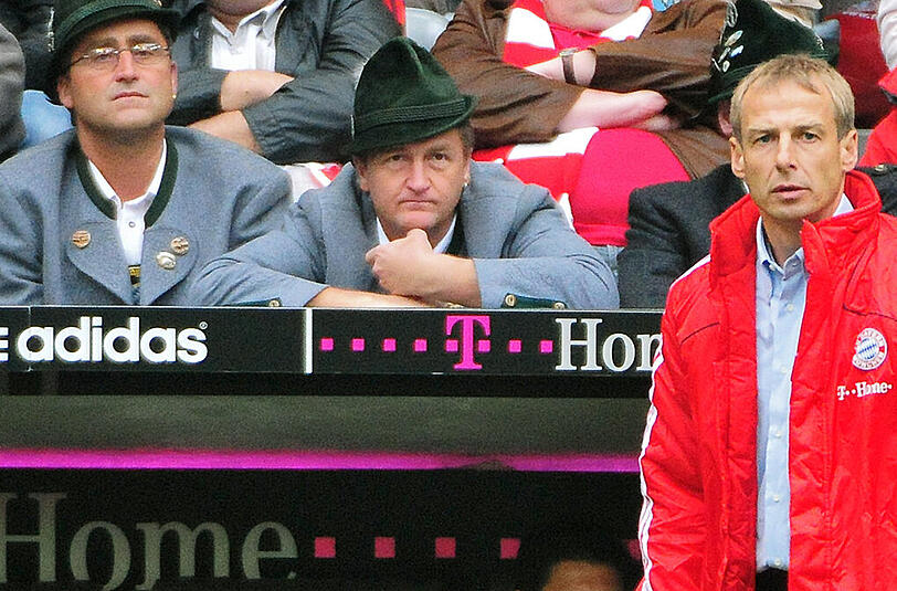 20. September 2008: Zum Wiesn-Auftakt tritt Bremen in München an. Bayerns Trainer damals Jürgen Klinsmann. Und der muss mitansehen, wie Werder seine Mannschaft in Einzelteile zerlegt. 5:0 gehen die Gäste in Führung, am Ende heißt es 2:5 aus Sicht der Bayern.