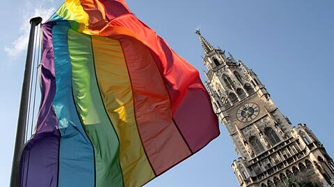 Was sagt man im Rathaus zu LGBTI*-Themen? Die AZ hat nachgefragt.