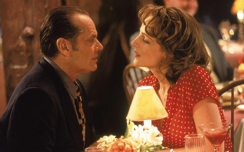 Wie kann es Liebe werden? Es gibt doch für Melvin (Jack Nicholson) keine größere Freude, als der Kellnerin Carol (Helen Hunt) den Tag zu vermiesen. Wie kann es Liebe werden? Es gibt doch für Melvin (Jack Nicholson) keine größere Freude, als der Kellnerin Carol (Helen Hunt) den Tag zu vermiesen.