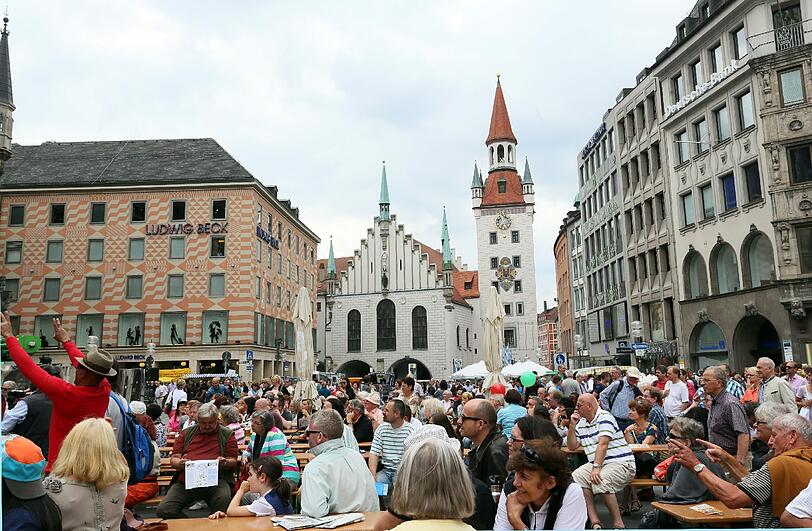 München feierte am Samstag seinen 856. Geburtstag. Auch am Sonntag gehen die Feierlichkeiten in der Innenstadt weiter. Die Bilder vom Stadtgründungsfest!