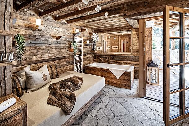 Jedes Chalet hat einen eigenen Almspa. Jedes Chalet hat einen eigenen Almspa.